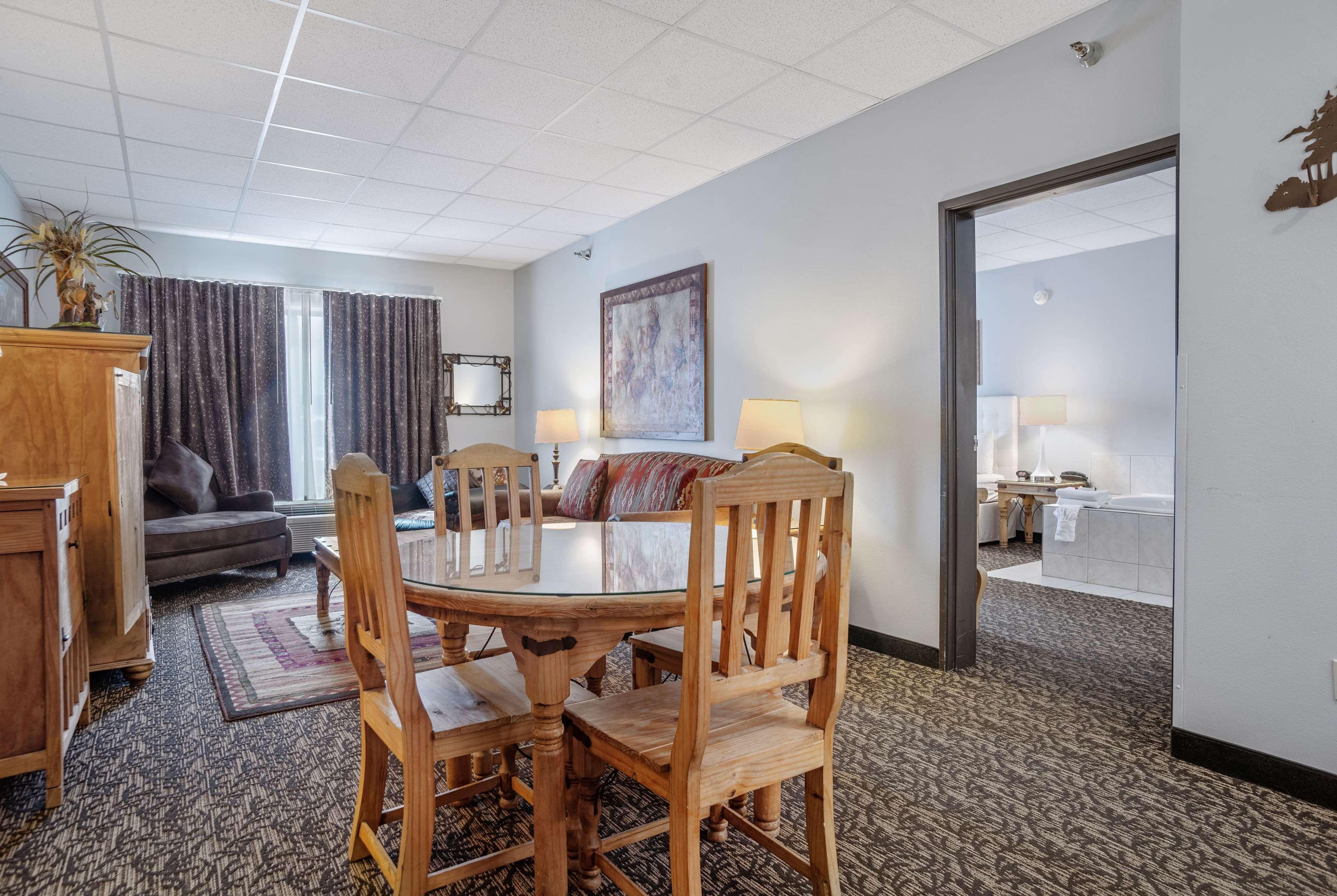 Elevation Inn & Suites, Trademark Collection By Wyndham Rapid City Ngoại thất bức ảnh